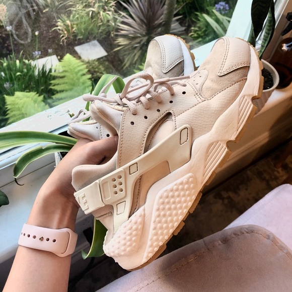 my huaraches are too small